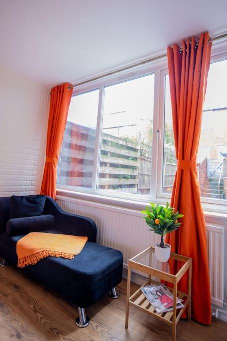 Cozy Studio In Central Лондон Екстериор снимка