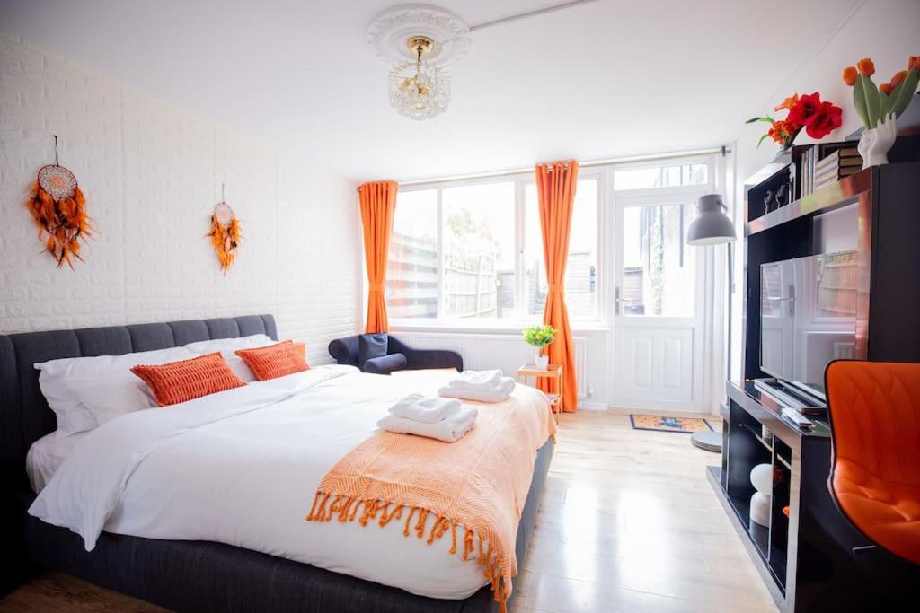 Cozy Studio In Central Лондон Екстериор снимка